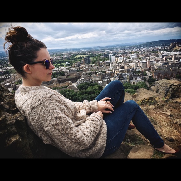 Meet your Posher, Sierra - Picture 4 of 5